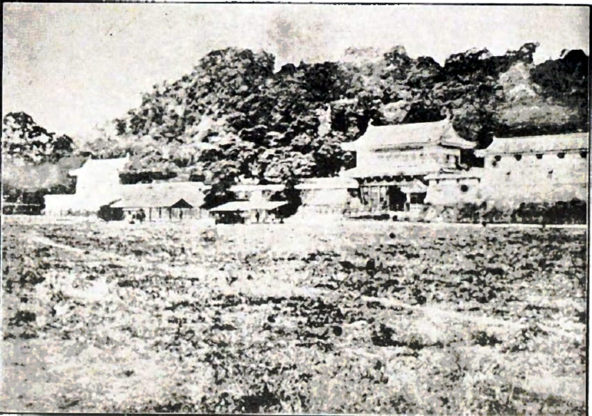 鹿児島城の御楼門（1873年以前に撮影）