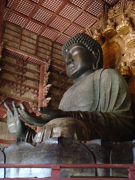 現在の奈良の大仏（東大寺盧舎那仏像）