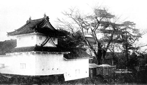 第二次世界大戦で焼失する前の大垣城