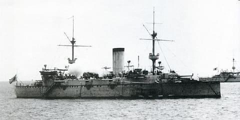 日清戦争時、東郷平八郎が艦長を務めた「浪速」