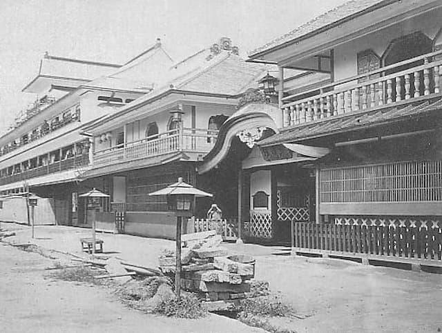 明治５年（１８７２）頃の東京の吉原遊廓（出典：wikipedia）