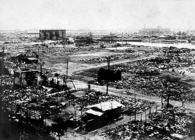 関東大震災による惨状（横浜市中区、出典：wikipedia）