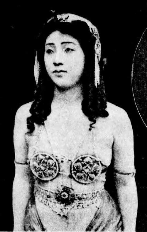 抱月と恋愛関係になった松井須磨子(出典:国立国会図書館 近代日本人の肖像)