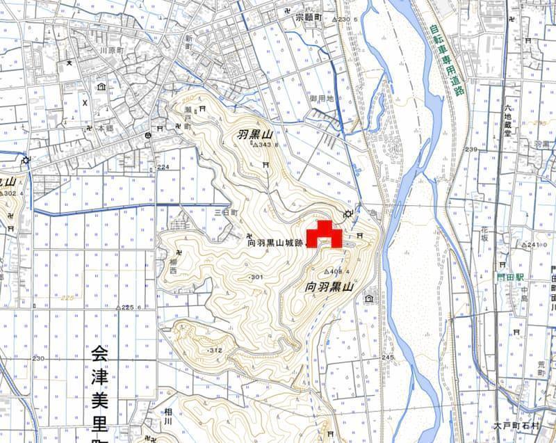 向羽黒山城跡とその周辺マップ（出典：国土地理院地図をもとに編集）