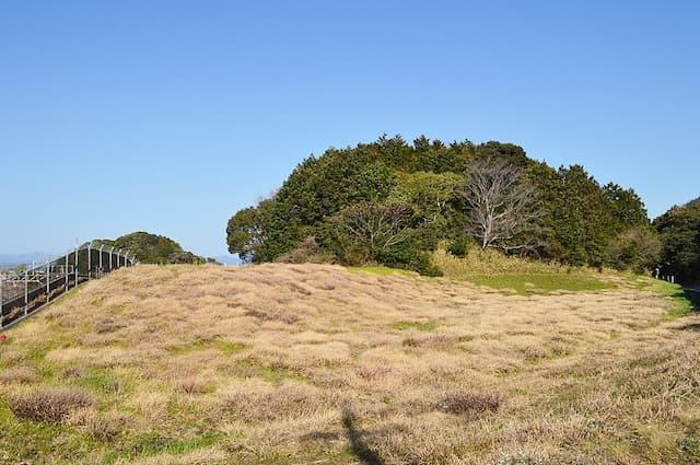 松林山古墳(出典:wikipedia)