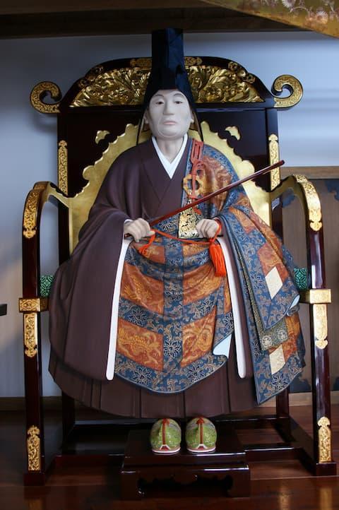 徳川家康に勉学を教えた開山の祖・太原雪斎像