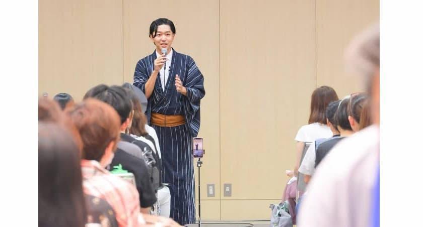 △幕張メッセで行われた、スピリチュアルフェスティバル2024にて講演する土岐総一郎